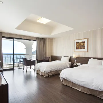 Song Jung Hotel Hotels near Songjeong Beach