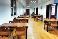 Borrman Hotel (Xinyang Shihe district government store)