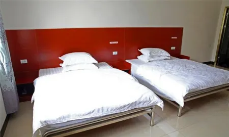 Liucheng Changlong Hotel Отели рядом с достопримечательностью «Hongma Mountain»