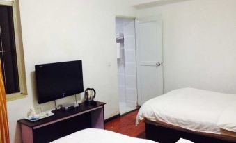 Chuxiong Changya Hotel