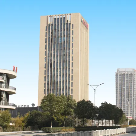 Four Seasons Guanghua Hotel