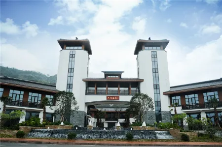 Jiutian Hotsprings Hotel