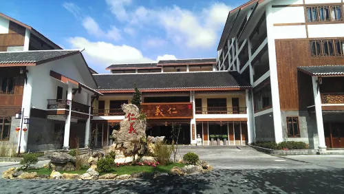 Renyi Hotel - balcony
