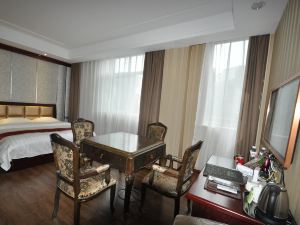 Fengqi Holiday Hotel