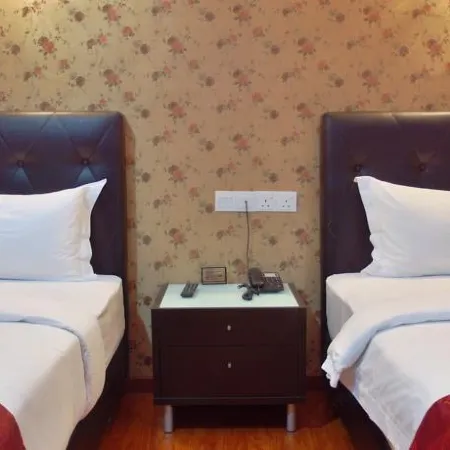 Classic Kinabalu Hotel Отели рядом с достопримечательностью «Центр Поинт Сабах»