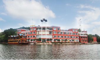 Qingjiang Tianlongwan Holiday Hotel