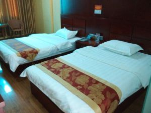 Yuanmou Crown Business Hotel