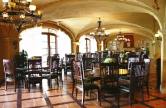 โรงแรม CTG อารันยา ดรากอน เลค คิง