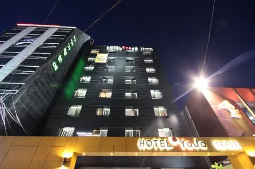 Busan Haeundae Yaja - Motels