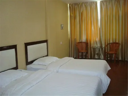 Hongsheng Business Hotel, Shicheng Отели рядом с достопримечательностью «Ganjiangyuan Drifting»