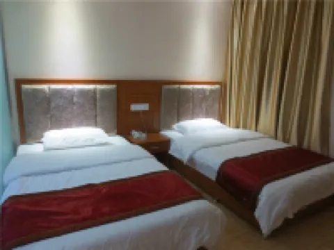 Longchang Yage Hotel