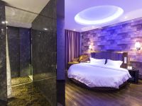 速8酒店(广州新塘牛仔城店) - 高级大床房