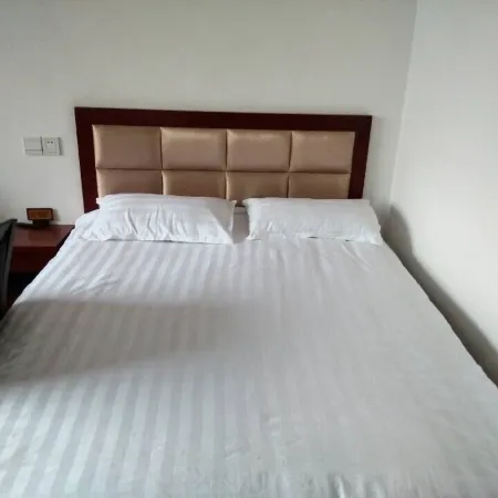 Xingshan Garden Hostel