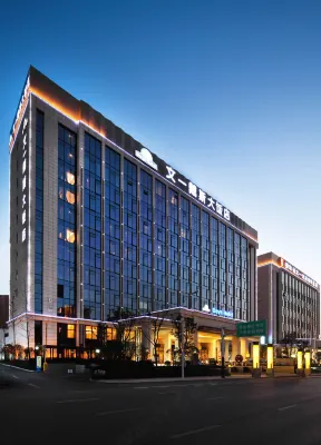 Days Hotel by Wyndham Wenyi Anhui Hotels in Hefei
