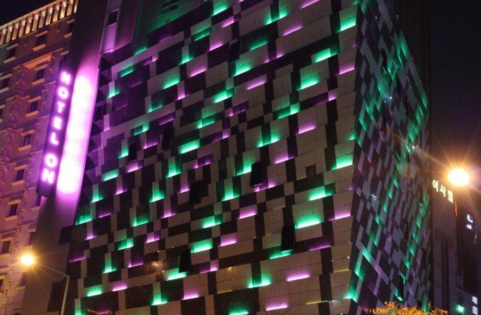HOTEL ON