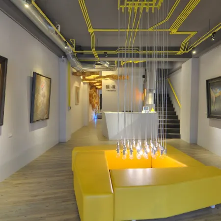 Artzone Hostel