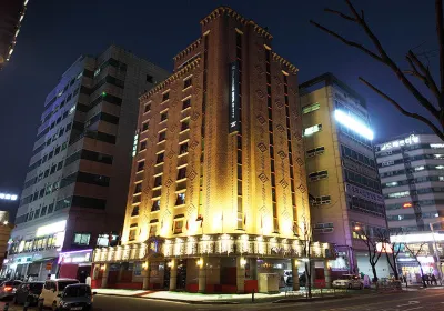 Hotel Millennium
