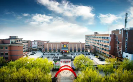 Nanxun Lijing Hotel Отели рядом с достопримечательностью «Zhejiang University of Water Conservancy Hydropower (Nanzhang Campus)»