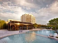 Hilton Gyeongju Отели рядом с достопримечательностью «Комплекс Сансонджан»