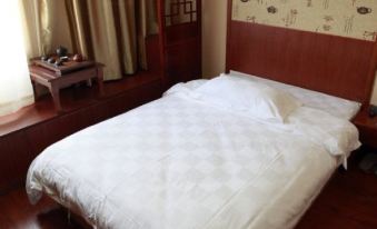 Jinyi Holiday Hostel (Shanghai South Songjiang Railway Station)