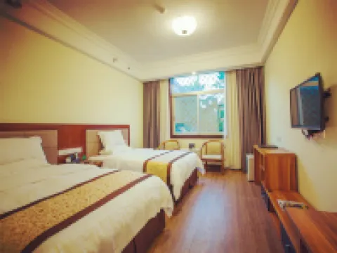 Wuyishan Yiyang Resort Hotel (Yinxiang Dahongpao)