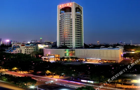 紹興咸亨大酒店（魯迅故里銀泰城店）