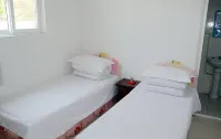 Yaojia Hostel
