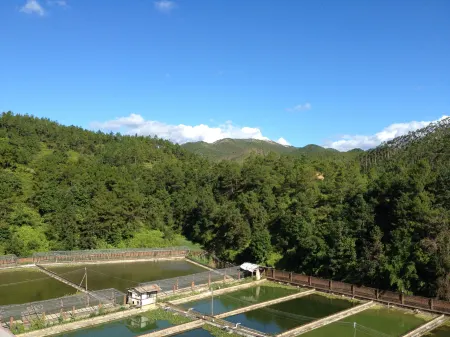 Yihe Hot Spring Villa