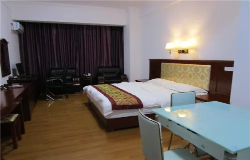 Shidian Yunlai Hotel