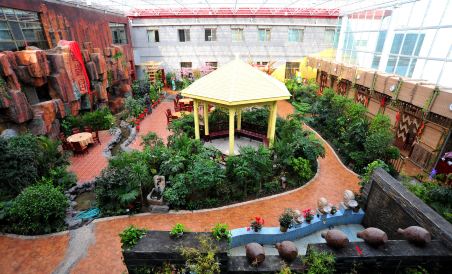 Jingyugong Hotel - Housity