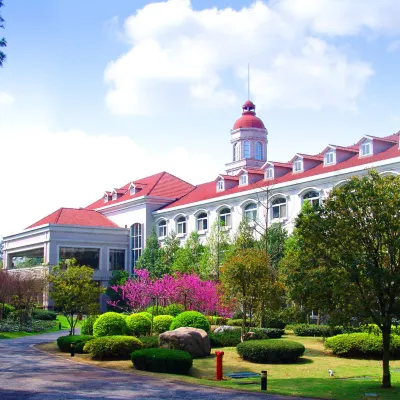 Weisheng Xiangyi Hotel (Xiangyi Building) Hotels near China Bamboo Expo Park