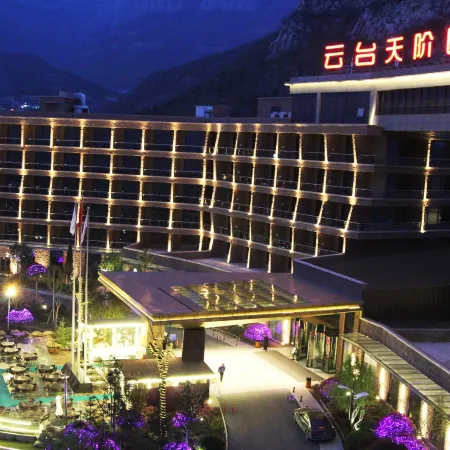 Tiantai Yunjie International Hotel