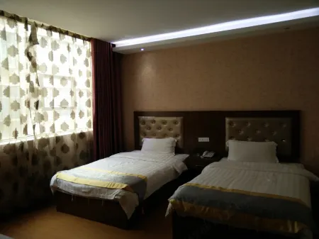 Cengong Ying Jena Business Hotel Отели рядом с достопримечательностью «Cengong Longyi Tianjie Pedestrian Street»