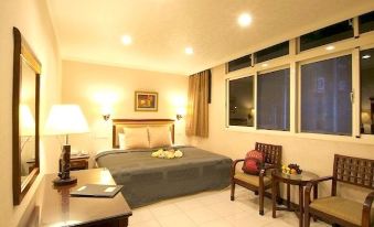 Puit Commercial Hotel