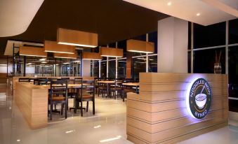 Hotel Neo Candi Simpang Lima - Semarang by Aston