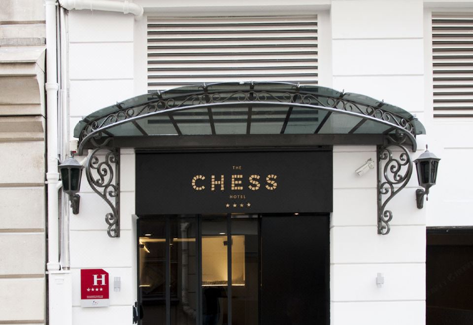 coming out of the elevator , permanent dirty linens - Picture of The Chess  Hotel, Paris - Tripadvisor