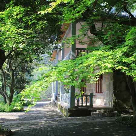 Yiyuan Hotel