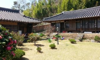 Choi`s Noble Old House in Kyungnam Korea