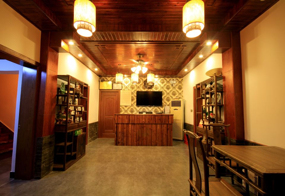 Zhouzhuang Silver Creek Inn Over view