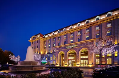 Baishun International Hotel Hotels in Erqi Wanda& Passenger Terminal Area