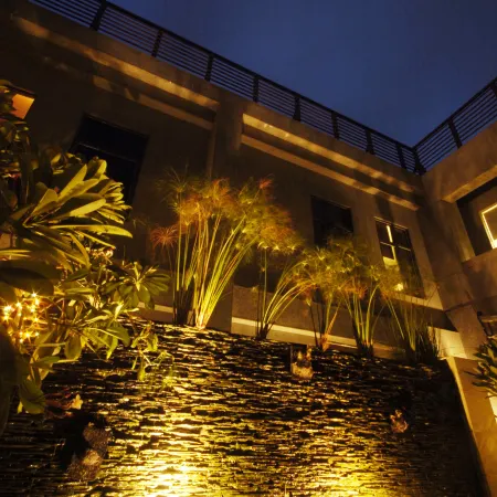 Hai Yue SPA Fashion Motel Отели рядом с достопримечательностью «Мир на горе Цзиньху»