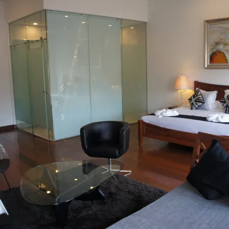 Heeren Palm Suites Hoteles en Malaca
