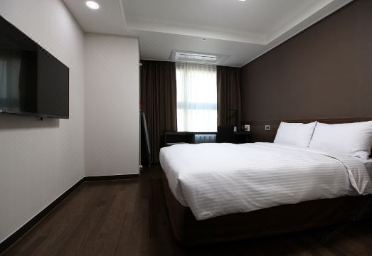 2. 어반플레이스 강..