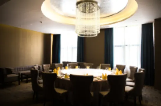 福隆ホテル（平江南江鎮）