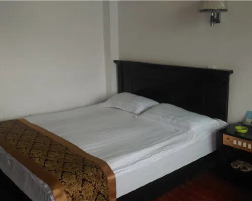 Lianghe Limin Hotel Hotels in Lianghe