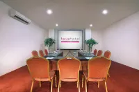 favehotel Simpang Lima - Semarang Hotels in Candisari