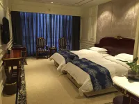 Ulan Holiday Inn