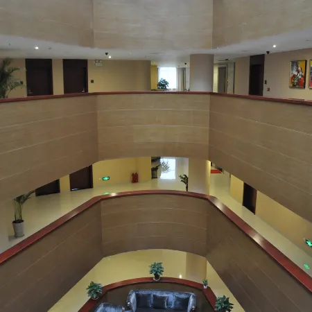 Lifeng Hotel