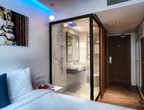 S Box Sukhumvit Hotel