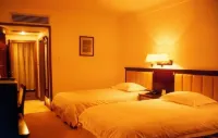 Jiangyou Huangqi Hotel